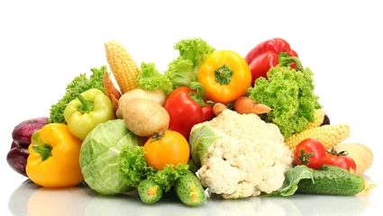Keuken foto achterwand Groenten Verse groenten geïsoleerd op wit