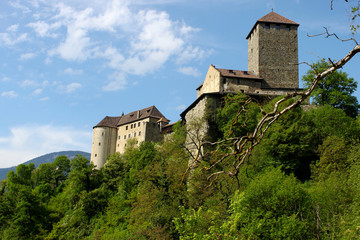 Fototapeta na wymiar Schloß Tirol,Südtirol,Italien