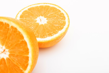 Fototapeta na wymiar geschnittene Orangen