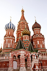 Fototapeta na wymiar St. basil cathedral in Moscow