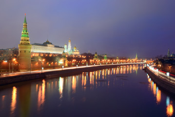 Fototapeta na wymiar Nabrzeże rzeki Moskwy. Kreml