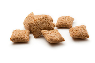 Crispy chocolate cereal pillow flakes