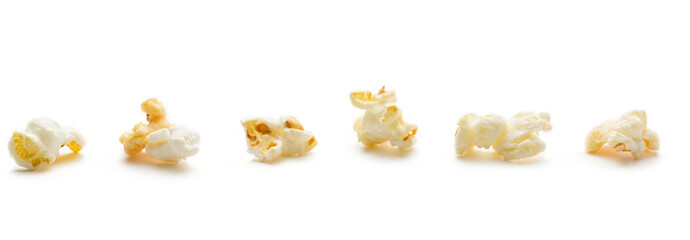 Naklejka premium Popcorn on the white background