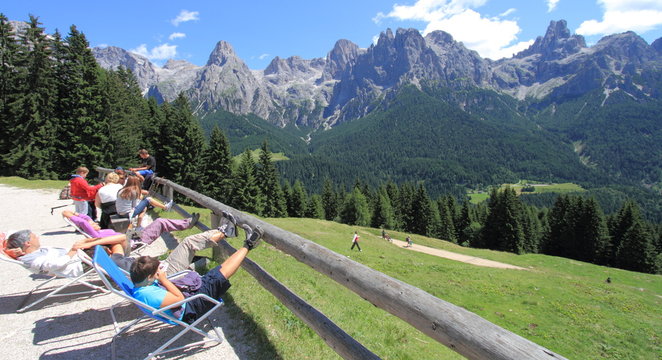 Relax in una malga dolomitica