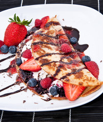 Ice in fresh Pan Cake with fruits