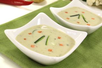 frische leckere Gemüsesuppe