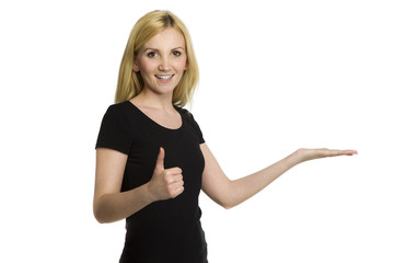 Etwas auf der flachen Hand präsentieren und Daumen hoch