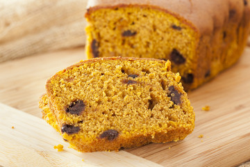 Homemade Chocolate Chip Pumpkin Bread