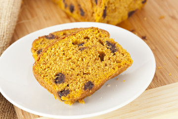 Homemade Chocolate Chip Pumpkin Bread