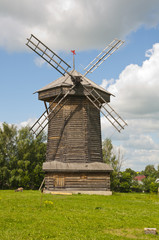 Ветряная мельница в Русском стиле