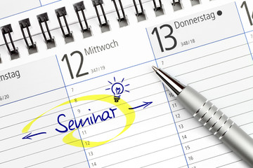 Terminkalender mit Eintrag für ein Seminar