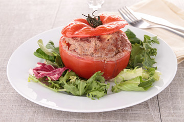 stuffed tomato with beef