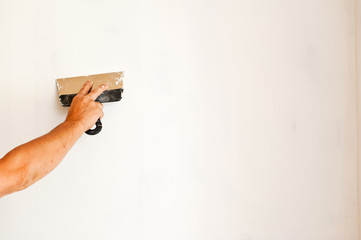 aligns wall