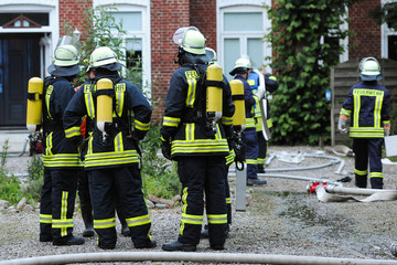 Feuerwehr unter Atemschutz