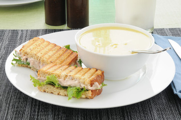 Soup and sandwich with mild