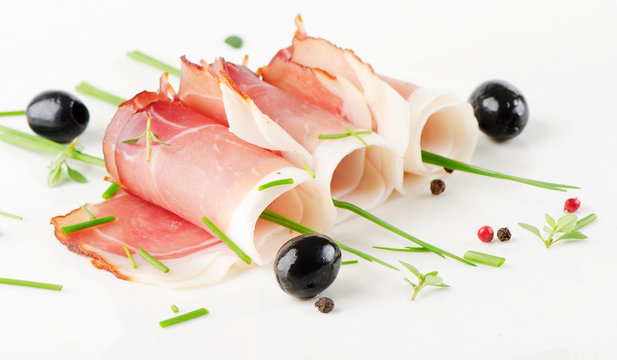 Slices of bacon and herbs