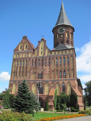 Fototapeta na wymiar the old castle, the cathedral in Kaliningrad