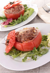 stuffed tomato with beef