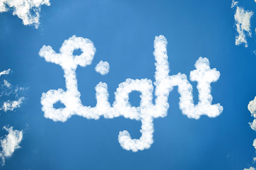 Light - geschrieben aus Wolken