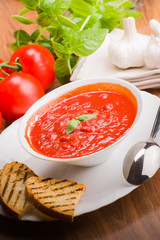 Tomato sauce - Ingredienti per sugo al pomodoro