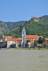 der berühmte Touristenort Dürnstein in der Wachau