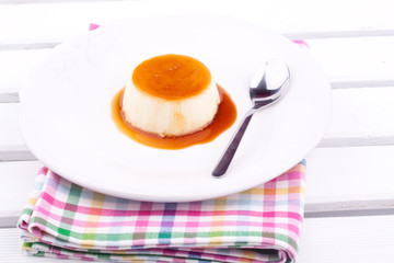creme caramel