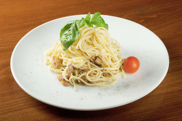 noodles tagliolini with seafood