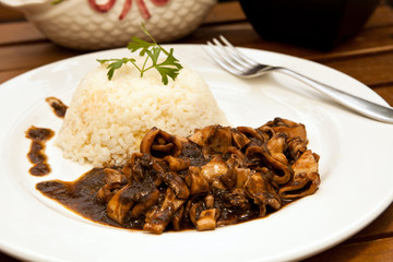 calamari on sauce