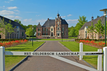 Kasteel Cannenburgh, Vaassen, front view