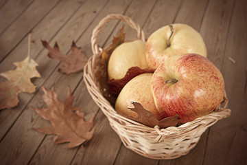 herbstliches  früchte