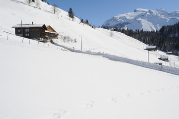 Fototapeta na wymiar Paesaggio di alta montagna a Engelberg nelle alpi svizzere