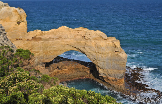 The Arch. Rock formations. Great Ocean Road
