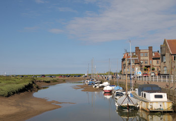 Fototapeta na wymiar The harbour at Blakeney on the North Norfolk coast