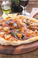 pizza mit Meeresfrüchten