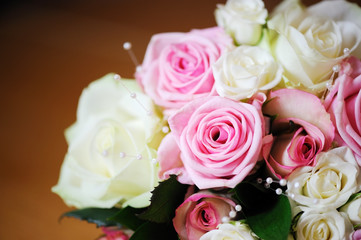 Obraz na płótnie Canvas Pink and white roses