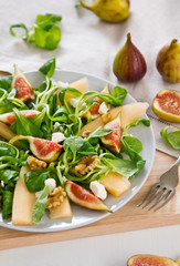 Fig,Melon and walnut salad