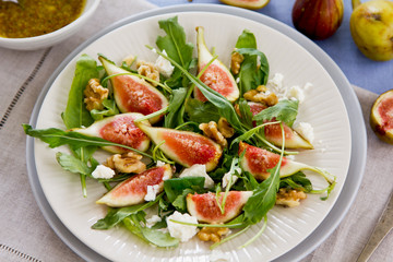 Fig,Goat cheese and rocket salad