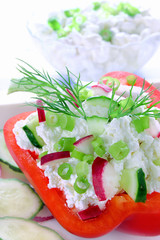 Paprika stuffed cottage cheese with cucumber and radish