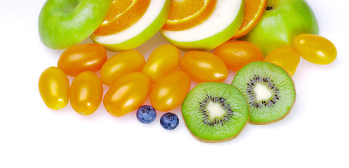 Green sliced fruits