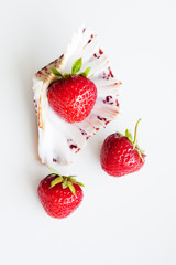 Клубника в ракушке