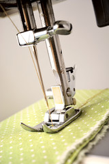 sewing machine and item of clothing