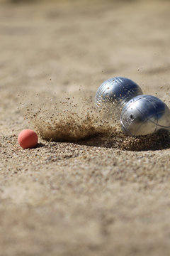 boules de p&eacute;tanque