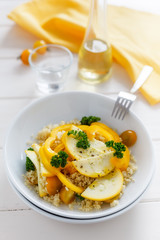 Gelber Bulgur-Salat