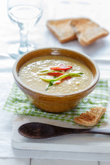 Zucchini-Paprika-Suppe