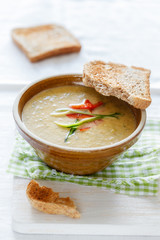 Zucchini-Paprika-Suppe