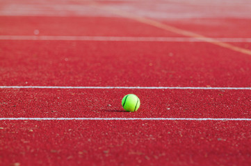 Green tennis ball