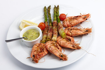 shrimps with asparagus