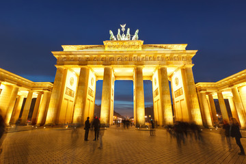 Brandenburg gate at night