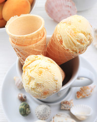 Apricot ice cream