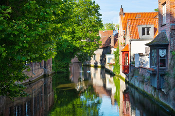 Fototapeta na wymiar Używany średniowieczne miasto w Belgii